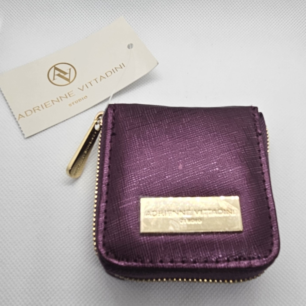 Adrienne Vittadini Travel Contact Lens Case. NWT